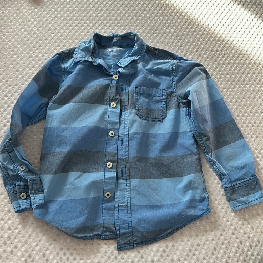Arizona button down size 5 - Picture 2 of 3
